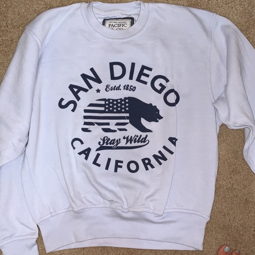 Crewneck sweater
